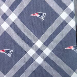 Eagles Wings New England Patriots Rhodes Tie NFL Licensed NWT Football